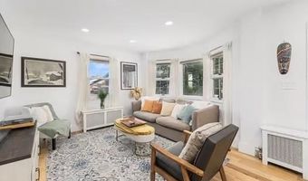 10 Long St, Johnston, RI 02919