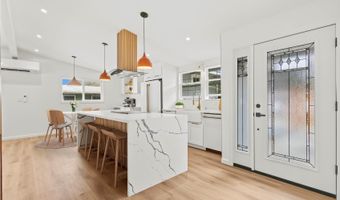 308 Hanakoa St, Honolulu, HI 96825