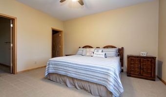 6879 Highway O, Ash Grove, MO 65604