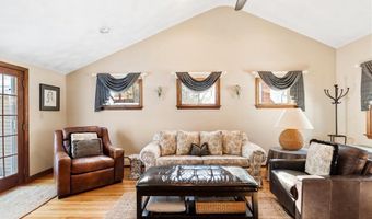 21 Marcia Rd, Wilmington, MA 01887