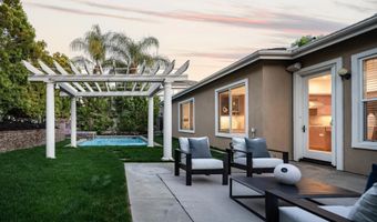 7886 Sitio Abeto, Carlsbad, CA 92009