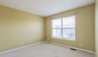 7 Lake Plumleigh Ct, Algonquin, IL 60102