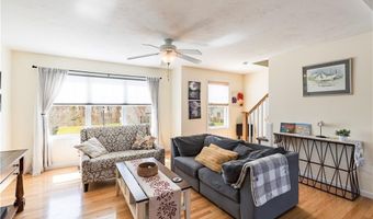 27 Streamview Dr, Cumberland, RI 02864