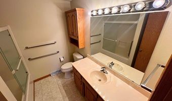2231 SE Crystal Ave, Aberdeen, SD 57401