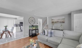 136 E Clinton Ave, Bergenfield, NJ 07621