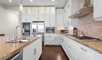 7051 Sitio Caliente, Carlsbad, CA 92009