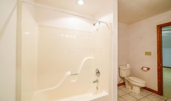 6300 Jonathan Ln, Albany, OH 45710