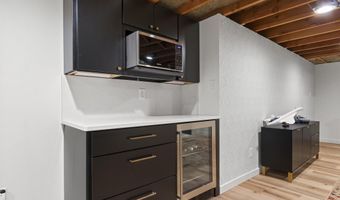 325 W GREENFIELD Ave, Algoma, WI 54201