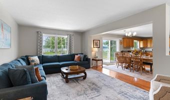 6097 Summerside Dr, Alanson, MI 49706
