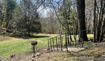 86 Washburn Rd, Canton, CT 06019