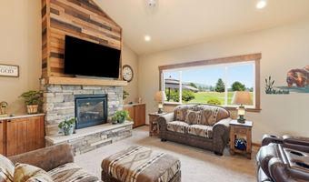 150 Links Dr, Blanchard, ID 83804