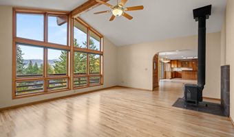 585 Nyla Ln, Ashland, OR 97520