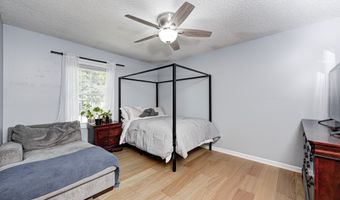8710 Maple View Dr, Indianapolis, IN 46217