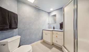 3016 Fox Hollow Cir, Des Moines, IA 50321