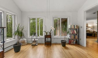 27 Adams Rd, Bloomfield, CT 06002