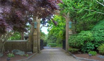 111 Harrison Ave A18, Newport, RI 02840