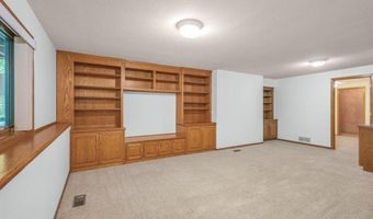 2602 Rivers Bluff Ln, Anoka, MN 55303