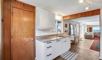 633 N PACIFIC St, Rockaway Beach, OR 97136
