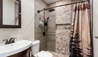 2052 Granny Squirrel Dr, Andrews, NC 28901
