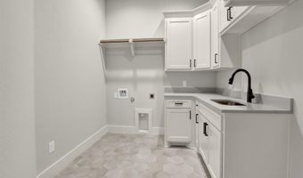 313 Wrangler Ct, Weatherford, TX 76085