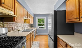 98 Pensacola Ave, Arden, NC 28704