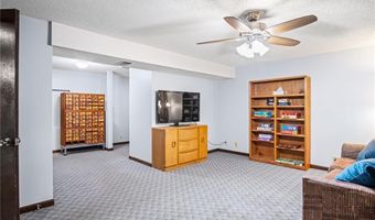 108 Westside Dr, Atchison, KS 66002