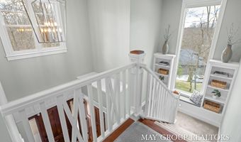 5254 Canyon River Dr NE, Ada, MI 49301