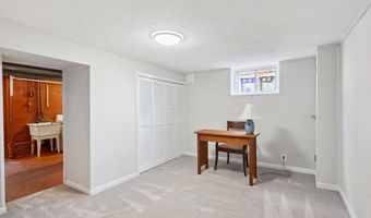 2146 S OAKLAND St S, Arlington, VA 22204