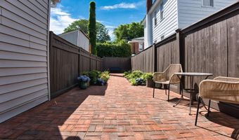 11 COLLEGE Ave, Annapolis, MD 21401