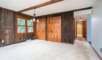 970 Cramton Ave NE, Ada, MI 49301