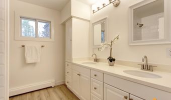 4251 Warwick Dr, Anchorage, AK 99508