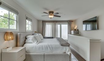 944 N COLUMBUS St, Alexandria, VA 22314