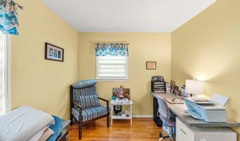 14 E Coddington Ave E, Avenel, NJ 07001