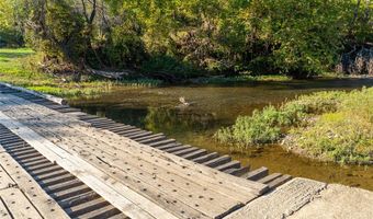 4495 County Road 405, Alton, MO 65606