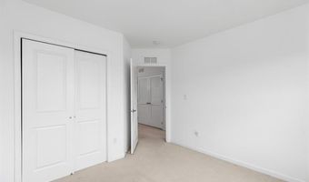 2769 Ashcombe Dr, Ann Arbor, MI 48105