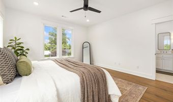 823 NW 14th St, Bentonville, AR 72712