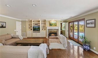 707 S Live Oak Park Rd, Fallbrook, CA 92028