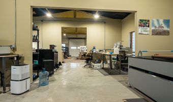 115 S Main St, Advance, IN 46102