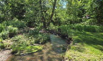201 Ridgewood Dr, Amsterdam, OH 43903