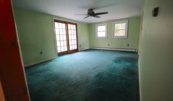 994 Limecrest Rd, Andover, NJ 07848