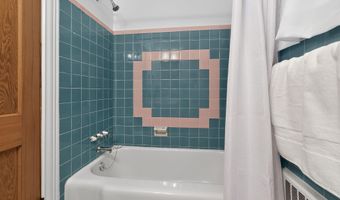 828 HOFFNAGLE St, Philadelphia, PA 19111