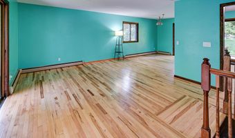 2897 Glacier Valley Rd, Fitchburg, WI 53711