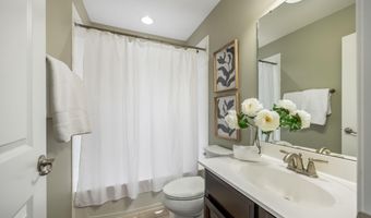41833 WALDEN KNOLL Ct, Aldie, VA 20105