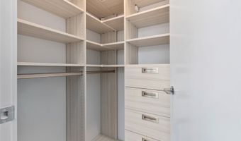 987 Queen St 2514, Honolulu, HI 96814