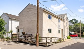7026 RIDGE Ave, Philadelphia, PA 19128