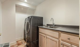 1925 Norway Rd, Ann Arbor, MI 48104
