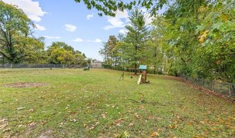 1738 E Highview Dr, Arnold, MO 63010