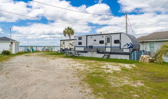 1086 Salter Path Rd, Salter Path, NC 28512