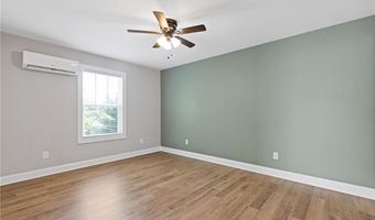 226 Old Canton Cir, Ball Ground, GA 30107