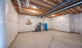 73404 Castle Ct, Armada, MI 48005